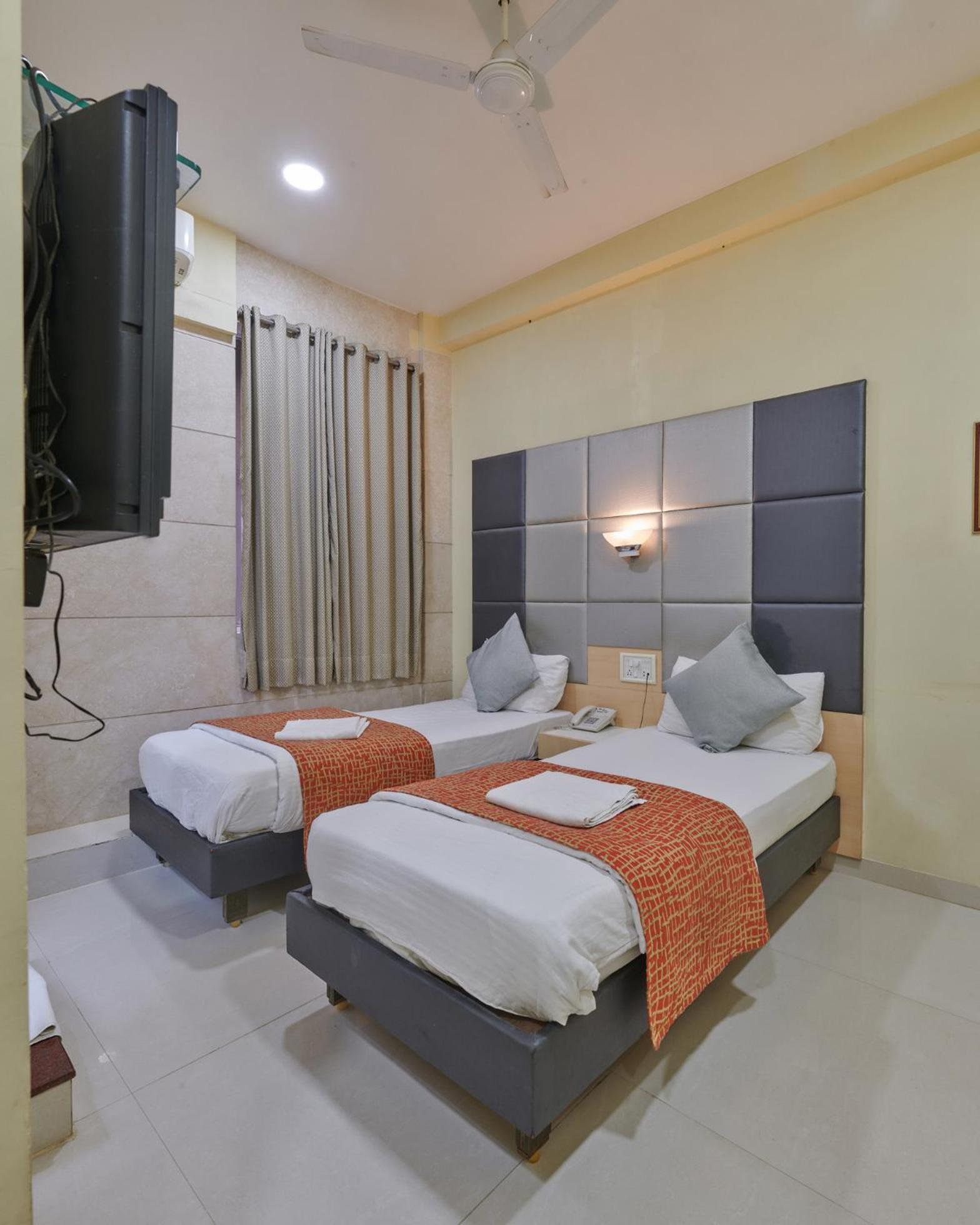 Bentley Hotel Marine Drive Mumbai Kültér fotó