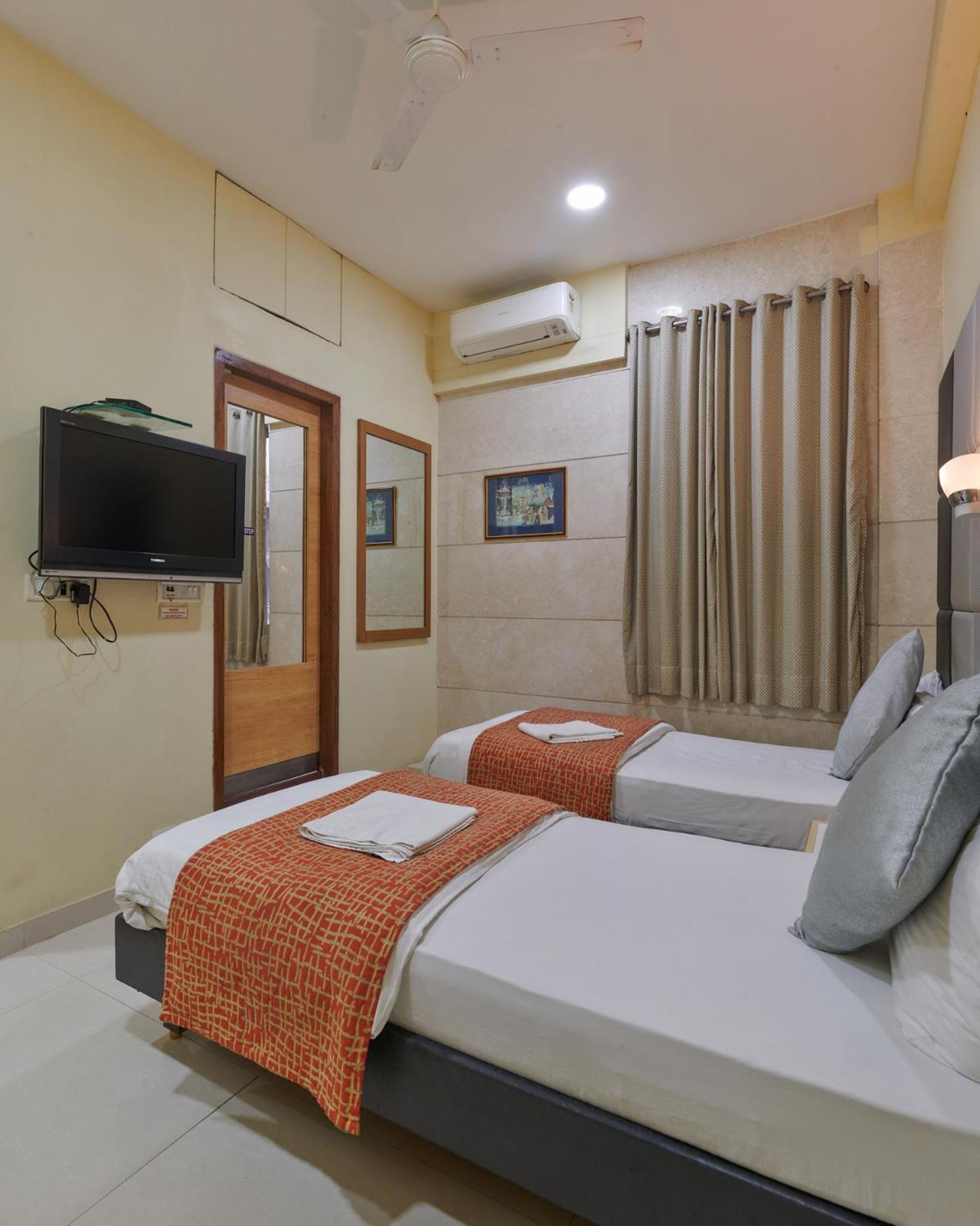 Bentley Hotel Marine Drive Mumbai Kültér fotó